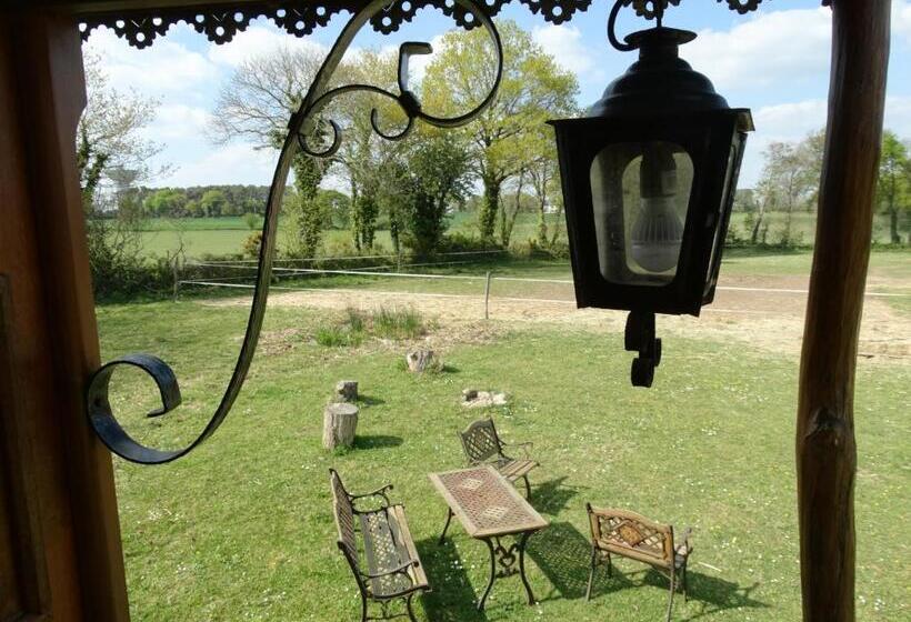 Bed and Breakfast Une Roulotte Et Des Chevaux