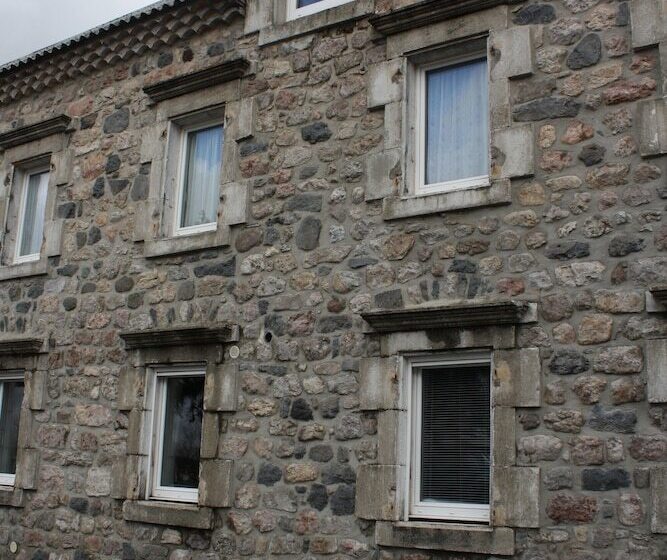 مبيت وإفطار L'arbrassous