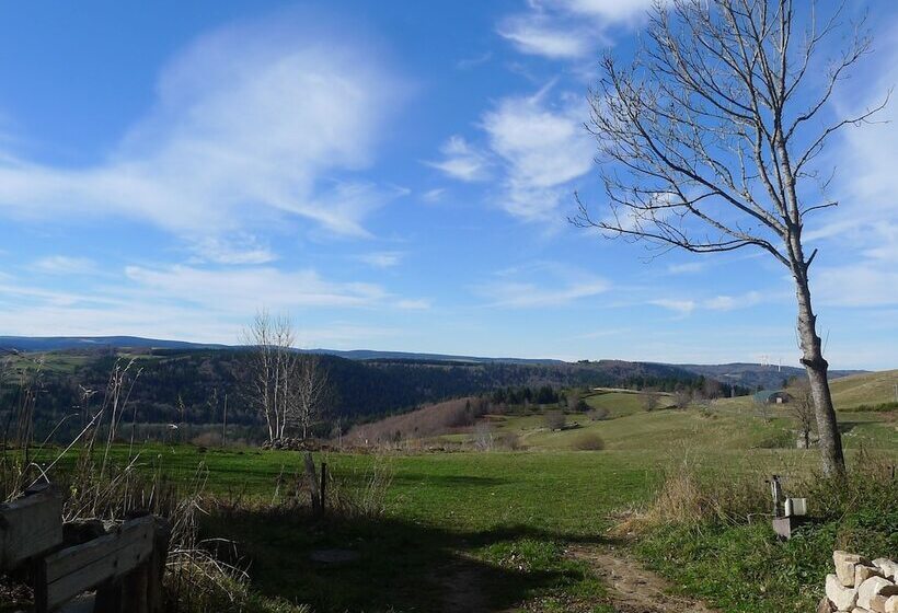 مبيت وإفطار L'arbrassous