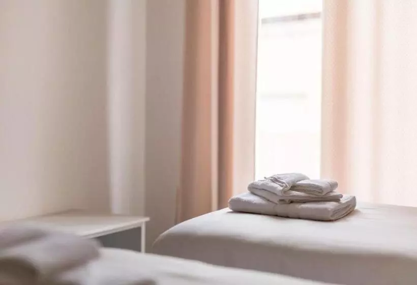 Aamiaismajoitus (B&B) Nue Rooms