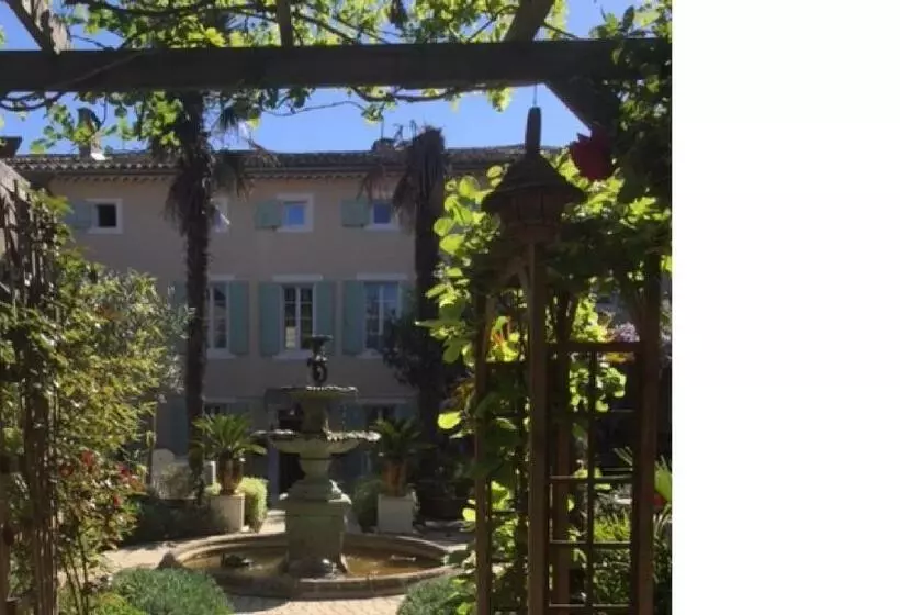 Aamiaismajoitus (B&B) O Palmier Caché