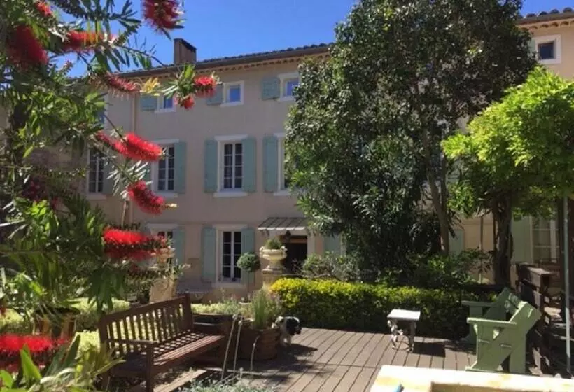 Aamiaismajoitus (B&B) O Palmier Caché