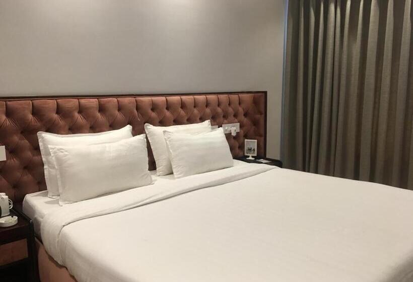 Hotel Accord Premier