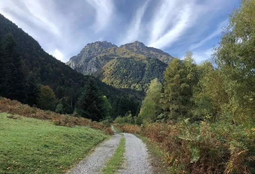 Hotelli Hôtel ô Chiroulet