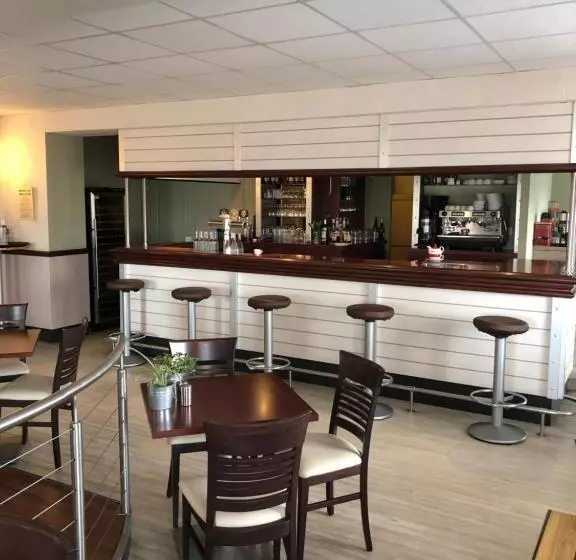 Hotelli Hôtel Du Port