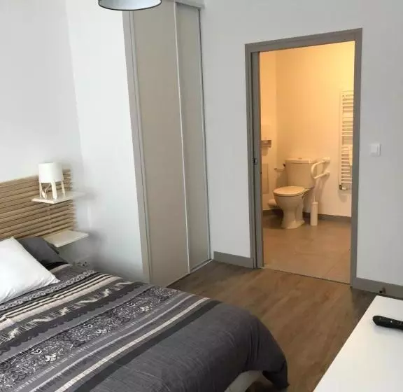 Hotelli Hôtel Du Port