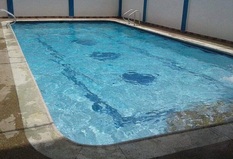 فندق Orquidea Resort