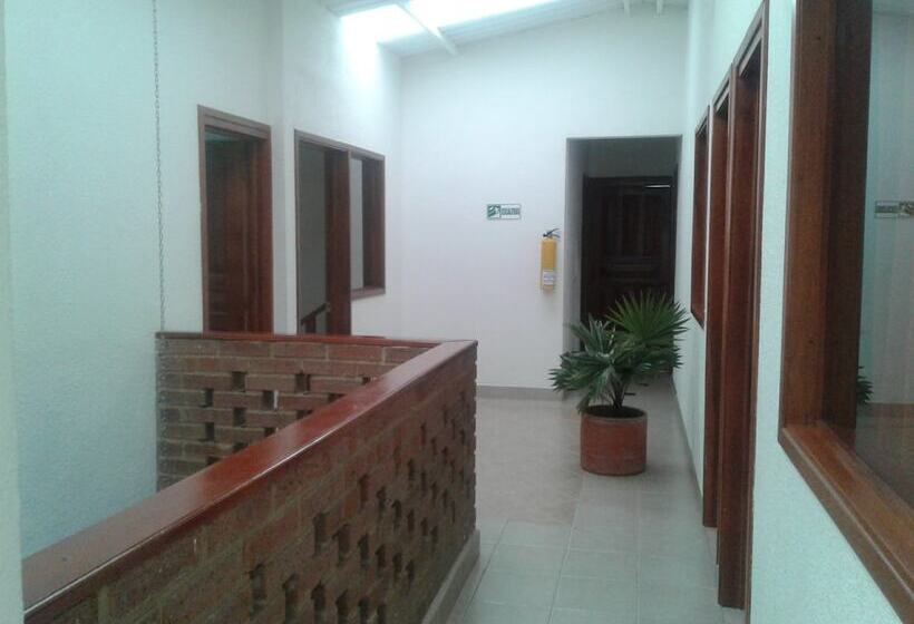 فندق Orquidea Resort