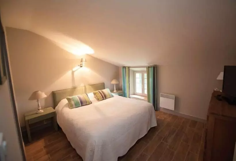 Majatalo Chateau Cicéron