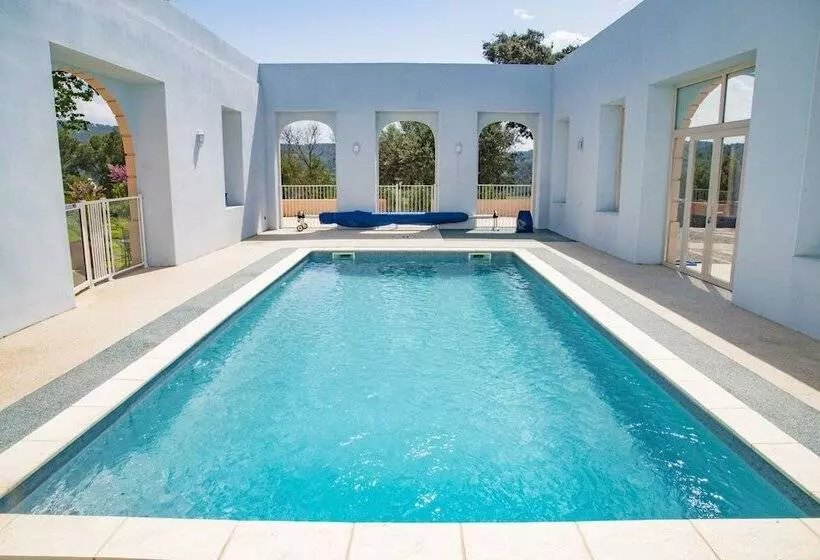 Majatalo Chateau Cicéron