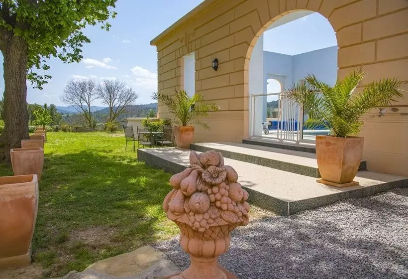 Majatalo Chateau Cicéron