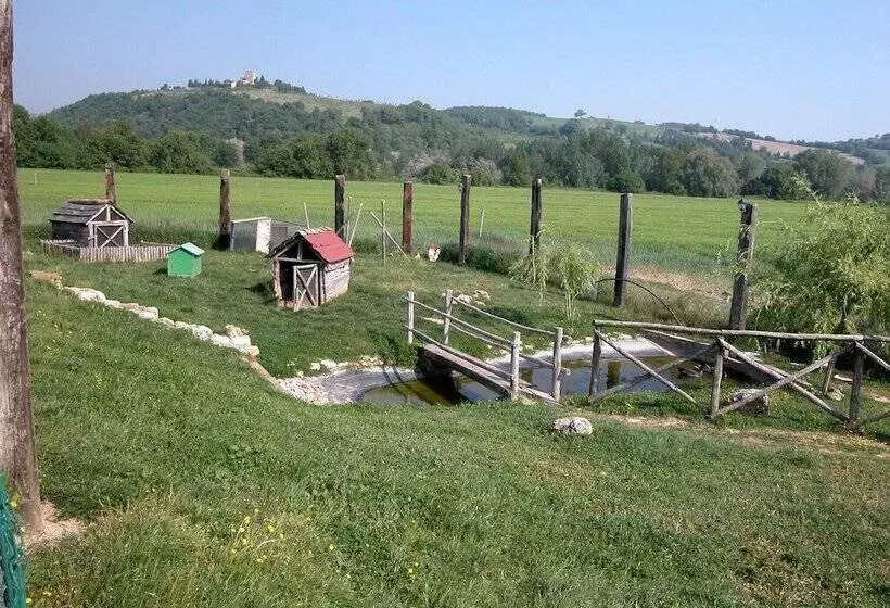 Detached House For 4 People With Stunning Views Of Estate