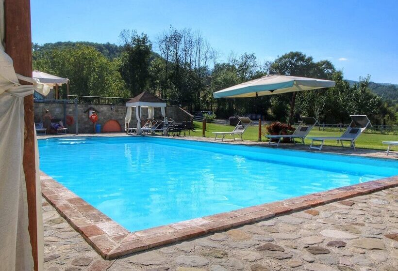 Detached House For 4 People With Stunning Views Of Estate