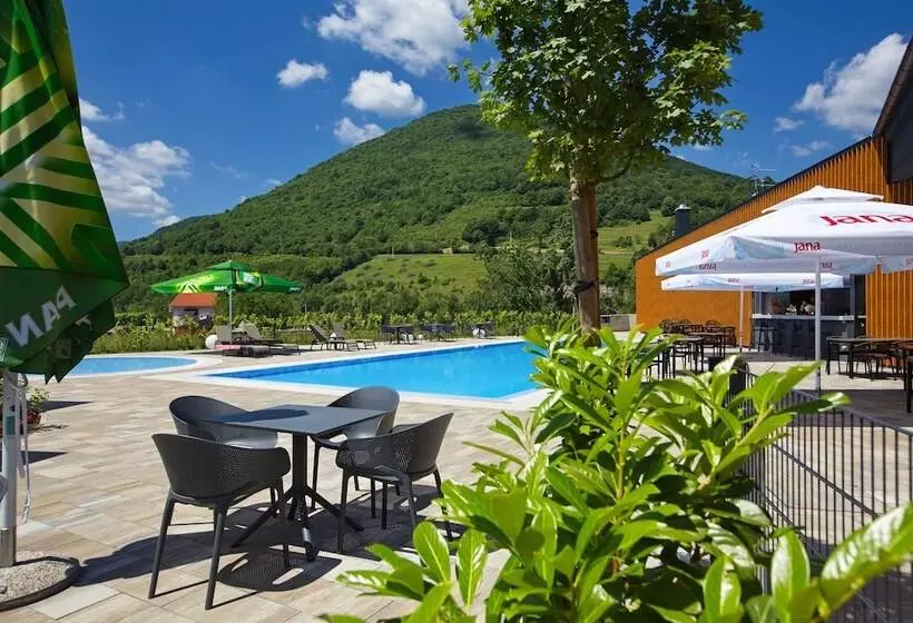 Hotelli Mobile Homes Camping Plitvice