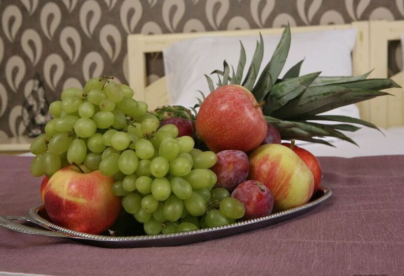 פנסיון Michaelangelo Boutique Parga