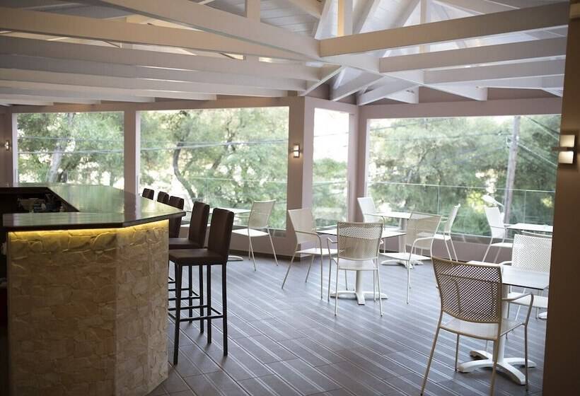 פנסיון Michaelangelo Boutique Parga