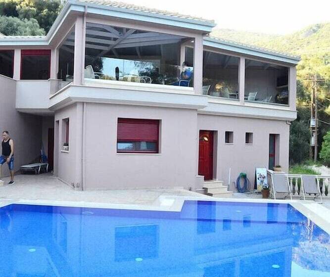 פנסיון Michaelangelo Boutique Parga