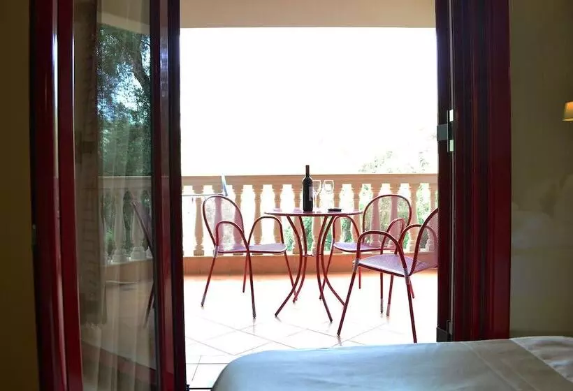 Majatalo Michaelangelo Boutique Parga
