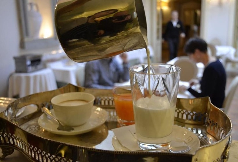 تختخواب و صبحانه 100 Torri