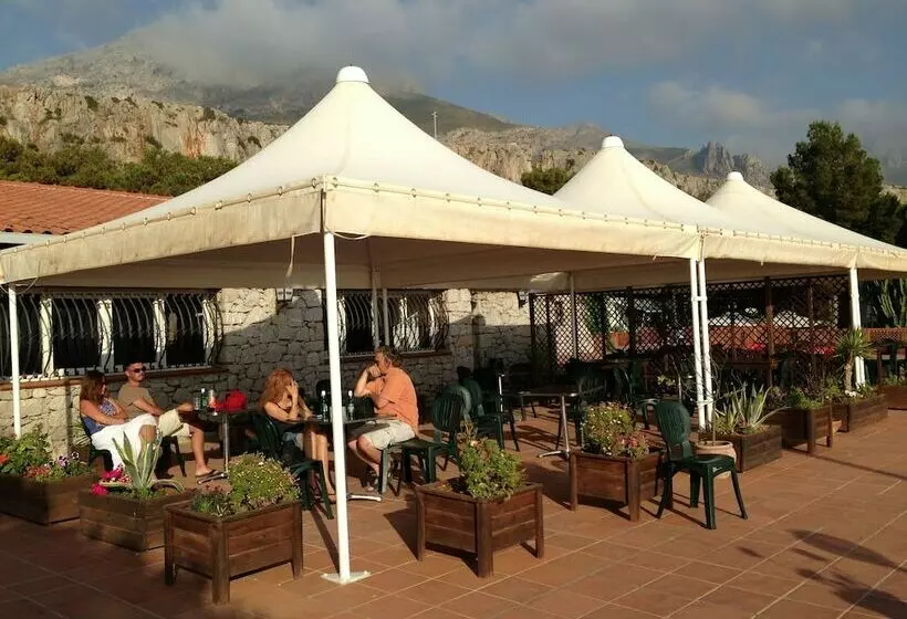 هتل Happy Camp Mobile Homes In El Bahira Camping Village