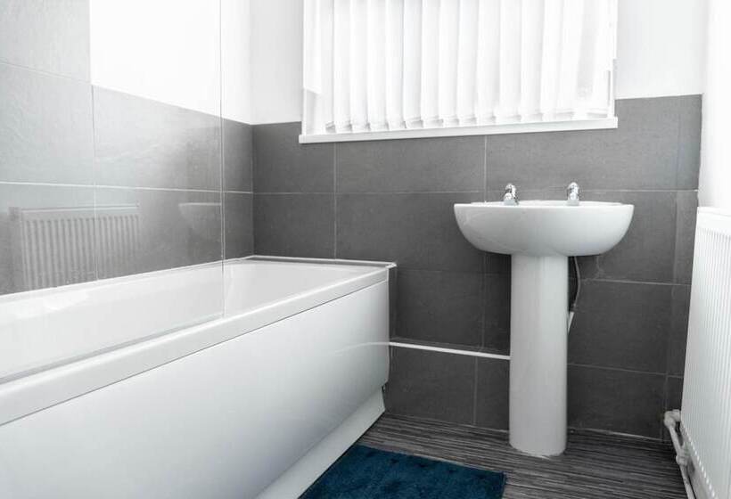 پانسیون Apollocruz Scorton House