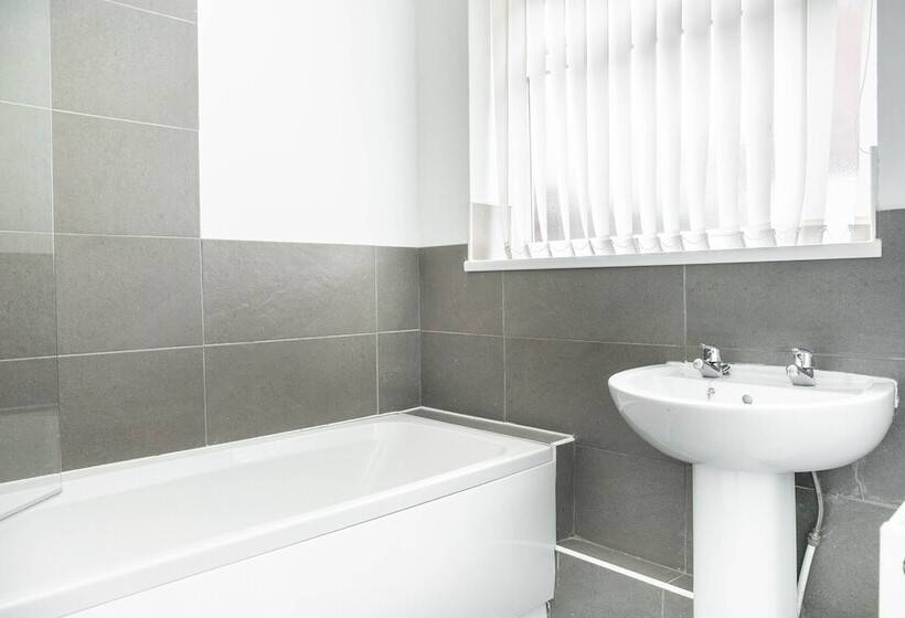 پانسیون Apollocruz Scorton House