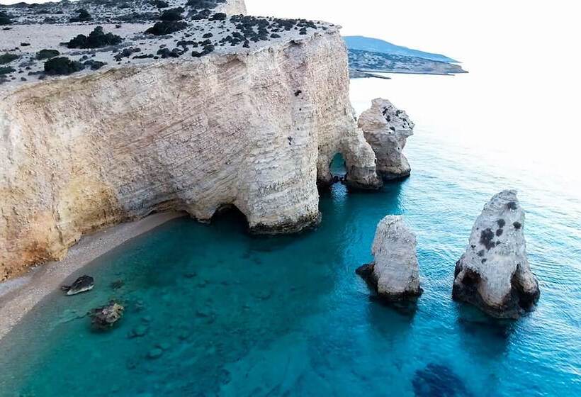 פנסיון Finikas