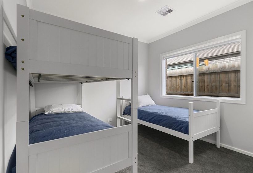 Breeze On Inn  Surf Side  Free Wifi & Netflix