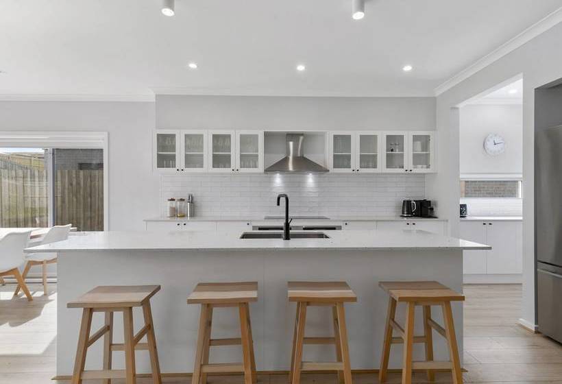 Breeze On Inn  Surf Side  Free Wifi & Netflix