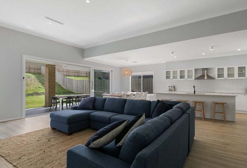 Breeze On Inn  Surf Side  Free Wifi & Netflix