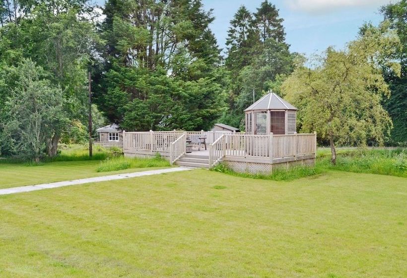 Chestnut Garden Cottage