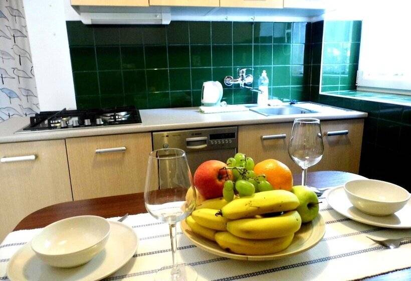 Fukas Apartments Anenska