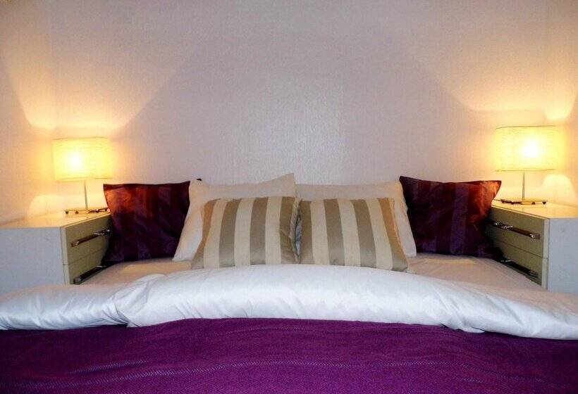 Fukas Apartments Anenska