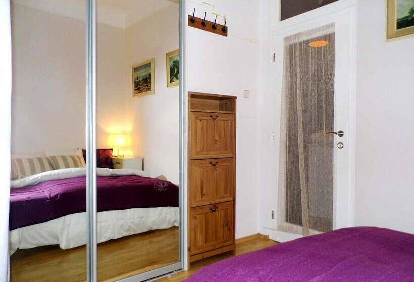 Fukas Apartments Anenska