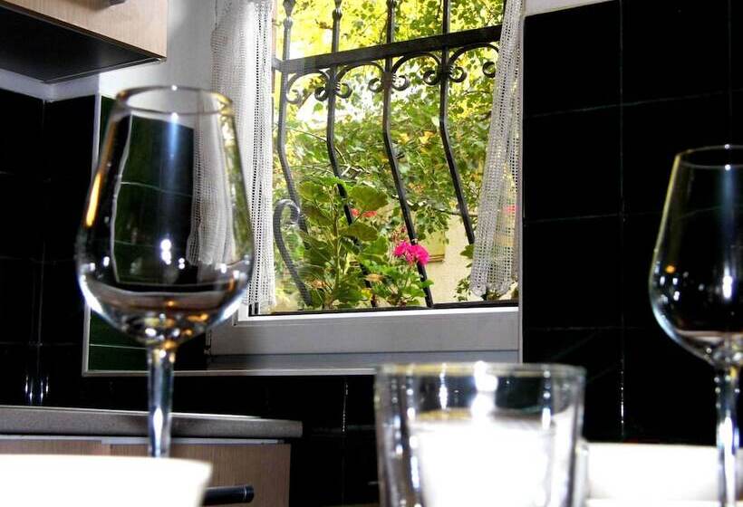 Fukas Apartments Anenska