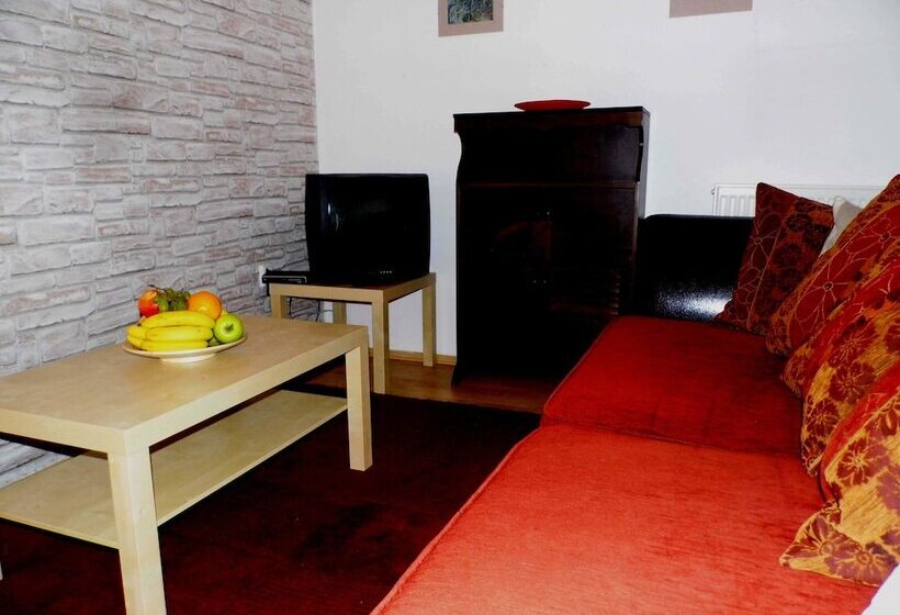 Fukas Apartments Anenska