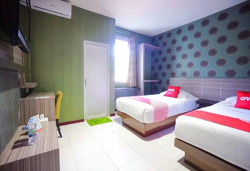 Hotelli Oyo 2526  D Komo