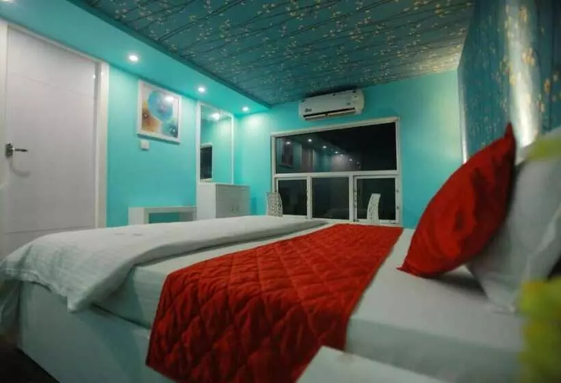 ホテル Premium Houseboat