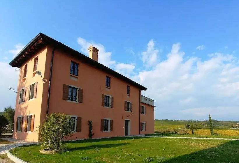 Maaseutuhotelli Casale In Collina
