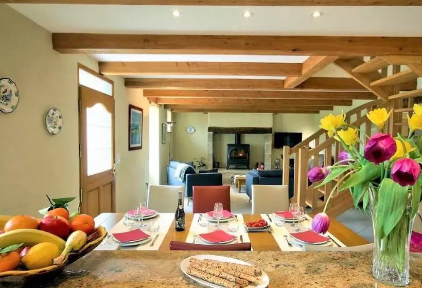 Maison Indépendante De 2 à 6 Personnes