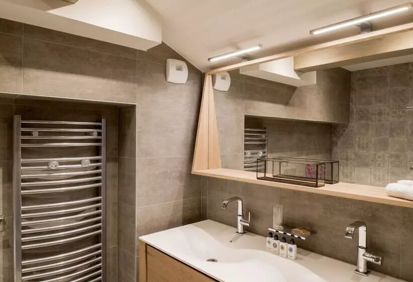 Mammoth Lodge Penthouse T5 D13