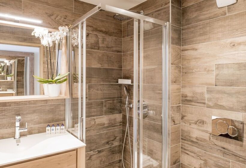 Mammoth Lodge Penthouse T5 D13