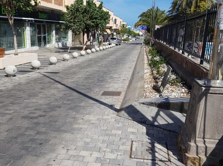 펜션 Low Cost Rooms Las Llaves 4