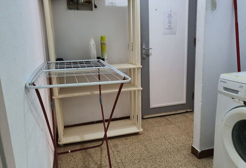 펜션 Low Cost Rooms Las Llaves 4