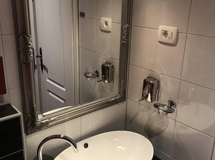 פנסיון Pula Antic Rooms In Center