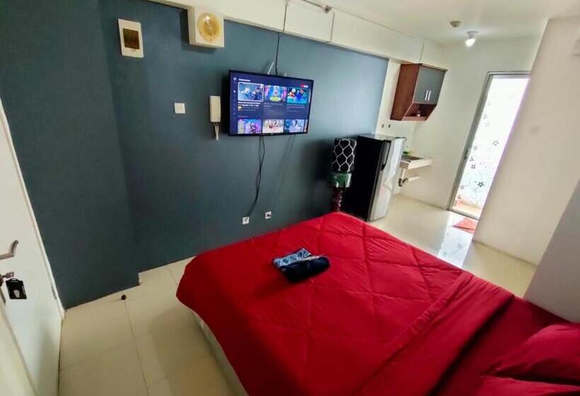 פנסיון Apartemen Bassura City By Globy Property