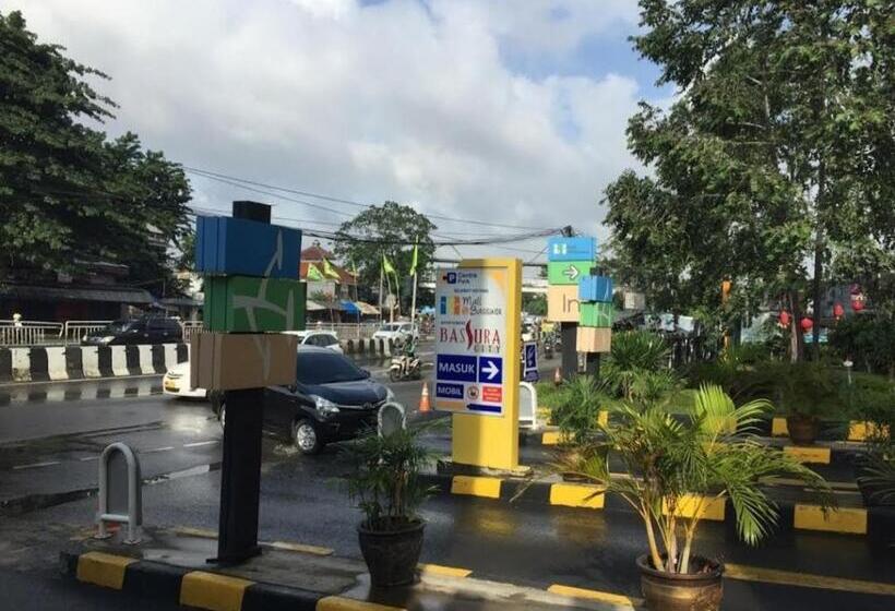 פנסיון Apartemen Bassura City By Globy Property