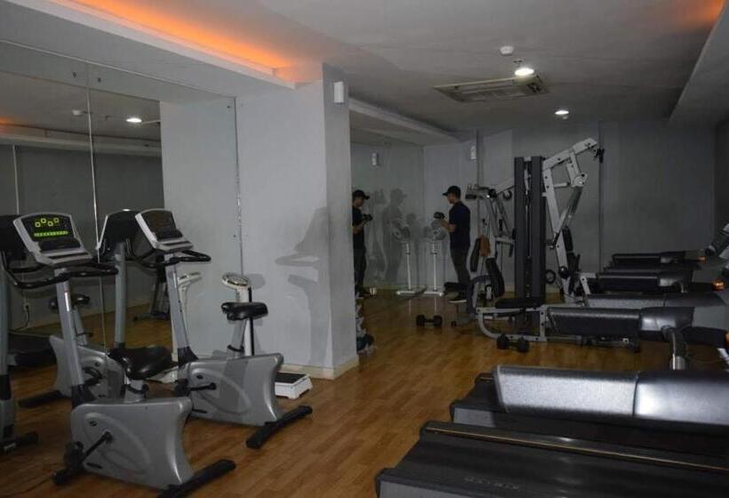 פנסיון Apartemen Bassura City By Globy Property