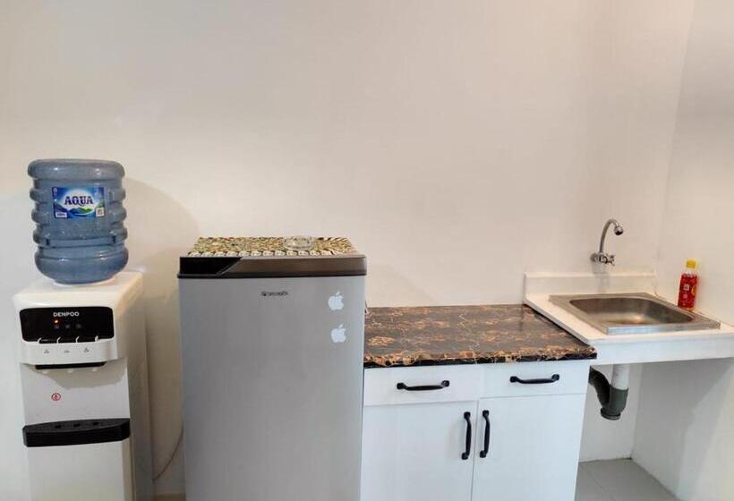 פנסיון Apartemen Bassura City By Globy Property