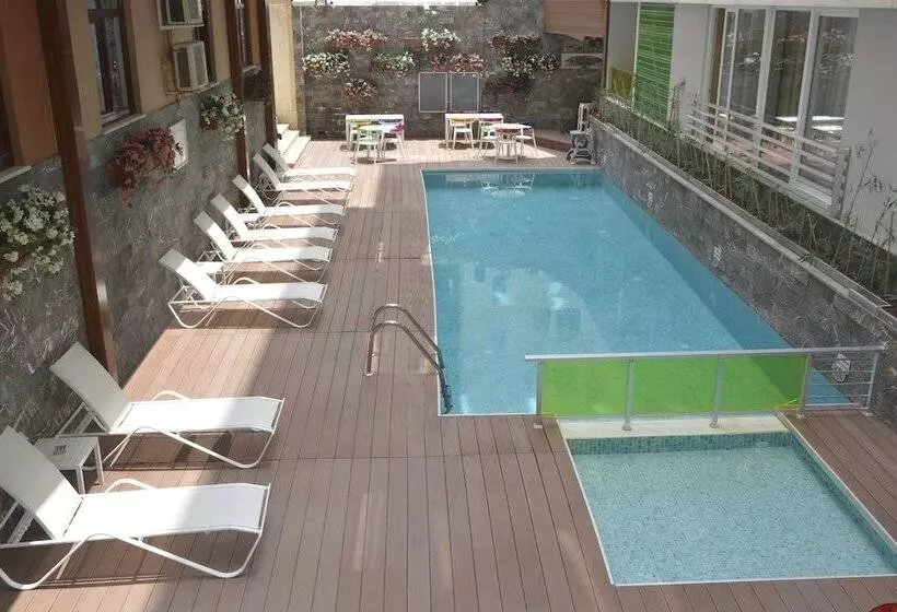 Saray Apart Otel